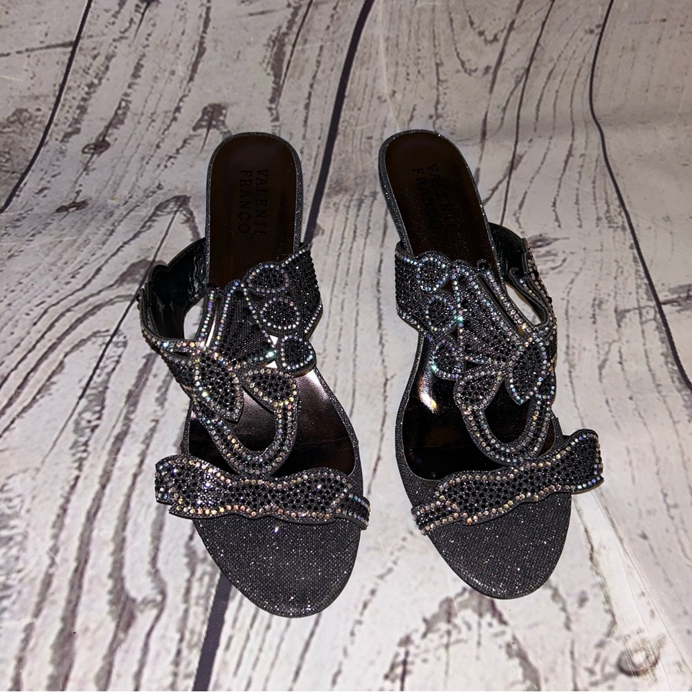 Low heel rhinestone dress shoes